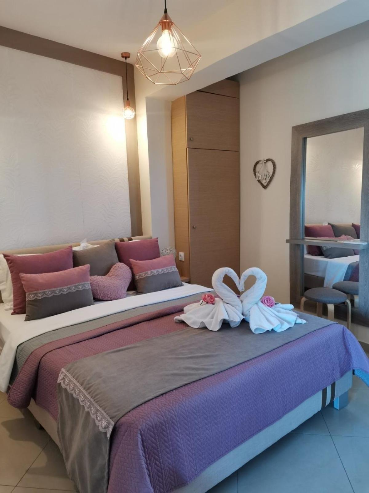 Evris House Color Suite Kavala Room photo